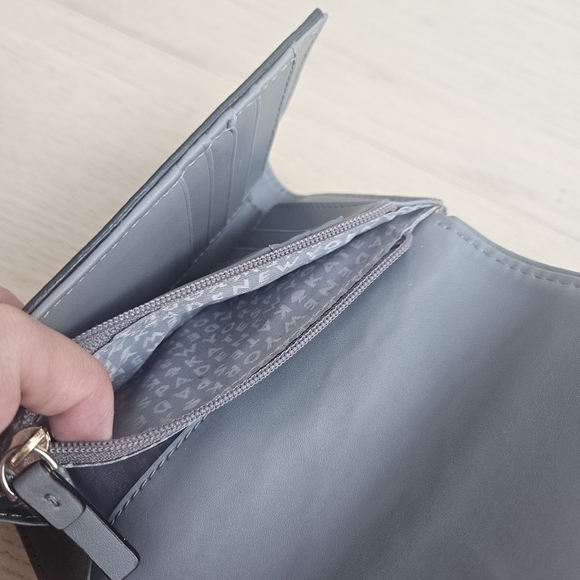 KATE SPADE Mulberry Street Callie Trifold Wallet Grey - Picture 4 of 6